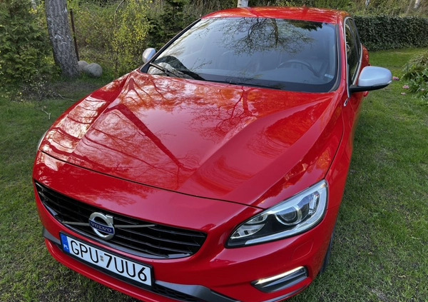 Volvo V60 cena 74900 przebieg: 158000, rok produkcji 2016 z Puck małe 232